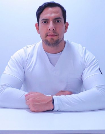 Dr. Aldo Bravo